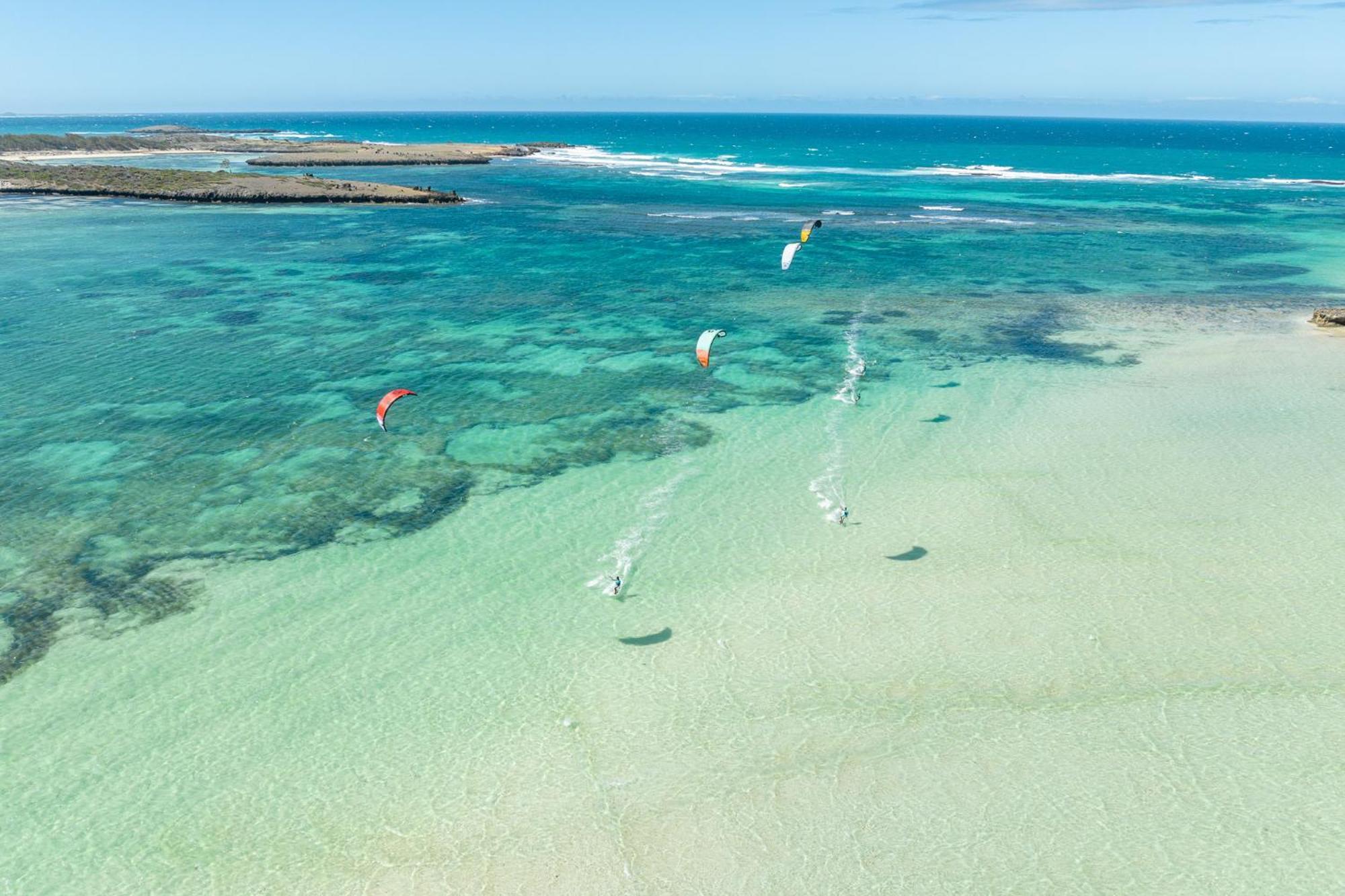 Ocean Lodge Kite & Windsurf Antsiranana 외부 사진